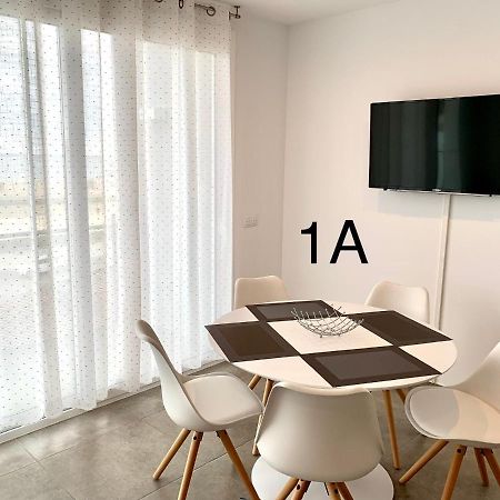 Edifici Valeria Lägenhet Empuriabrava Exteriör bild