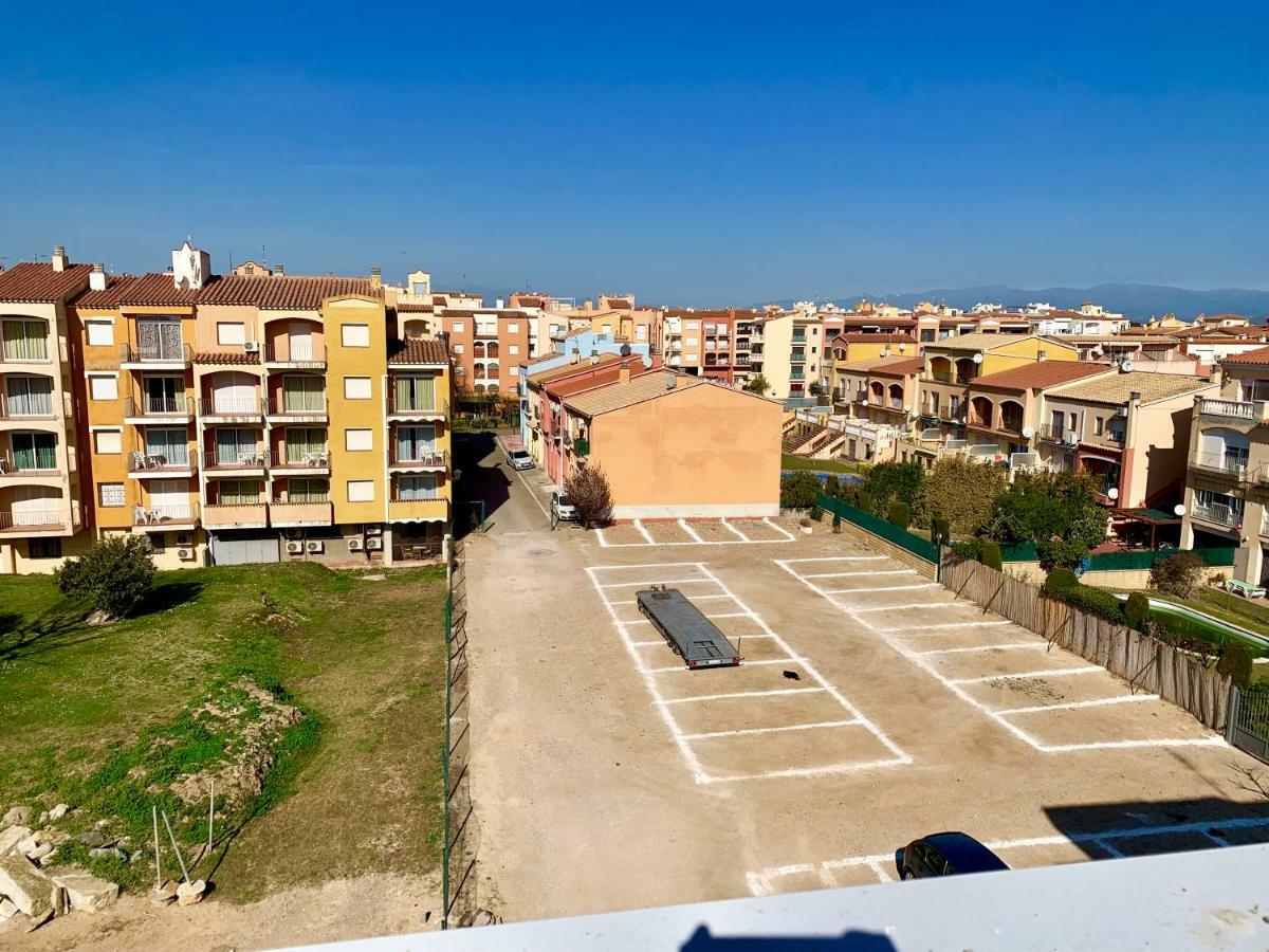 Edifici Valeria Lägenhet Empuriabrava Exteriör bild